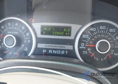 2005 Ford Expedition Eddie Bauer/King Ranch z USA, uszkodzony, nr VIN 1FMFU18505LA27186